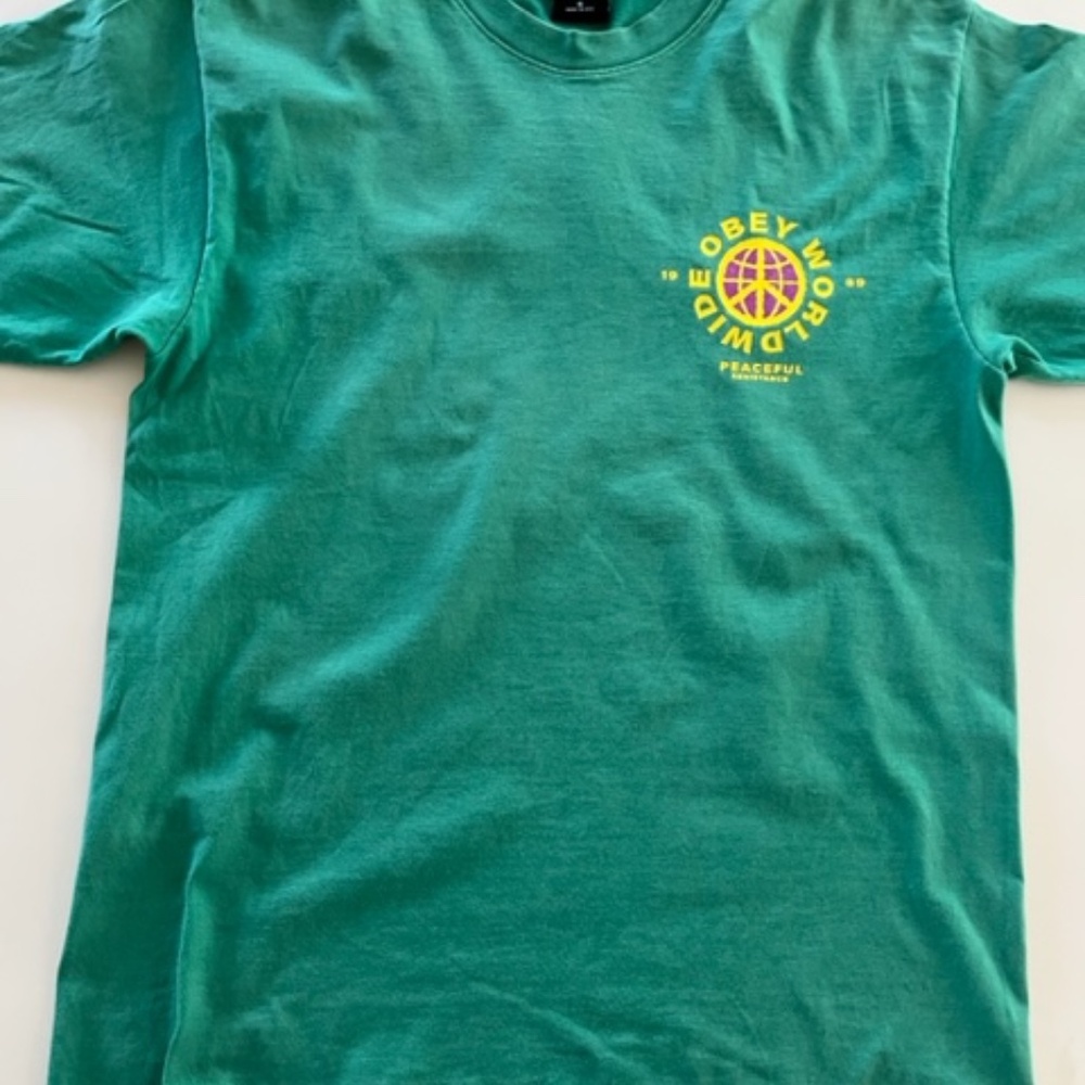 Obey Giant Worldwide Peaceful Resistance Green Made in USA T-Shirt Small
